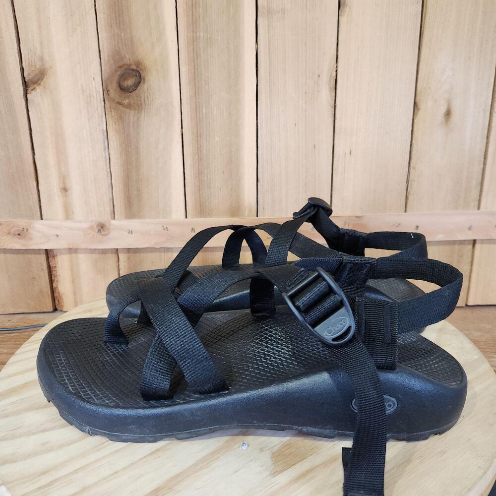 Chaco Z/2 Sandals Mens 11 Black Thong Toe Loop Adjustable Strap Outdoor J105427